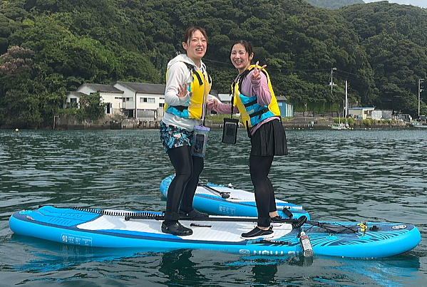 女性陣の笑顔のサップ記念写真